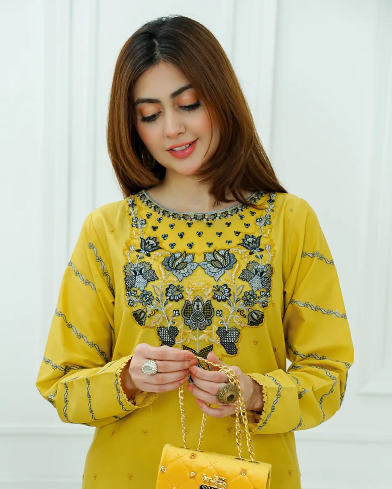 Shamsa Embroidered