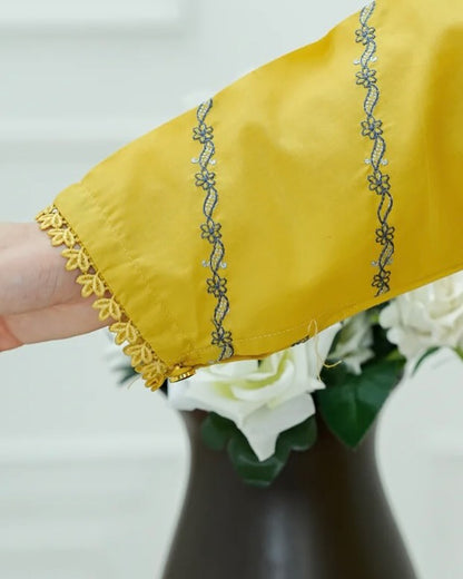 Shamsa Embroidered