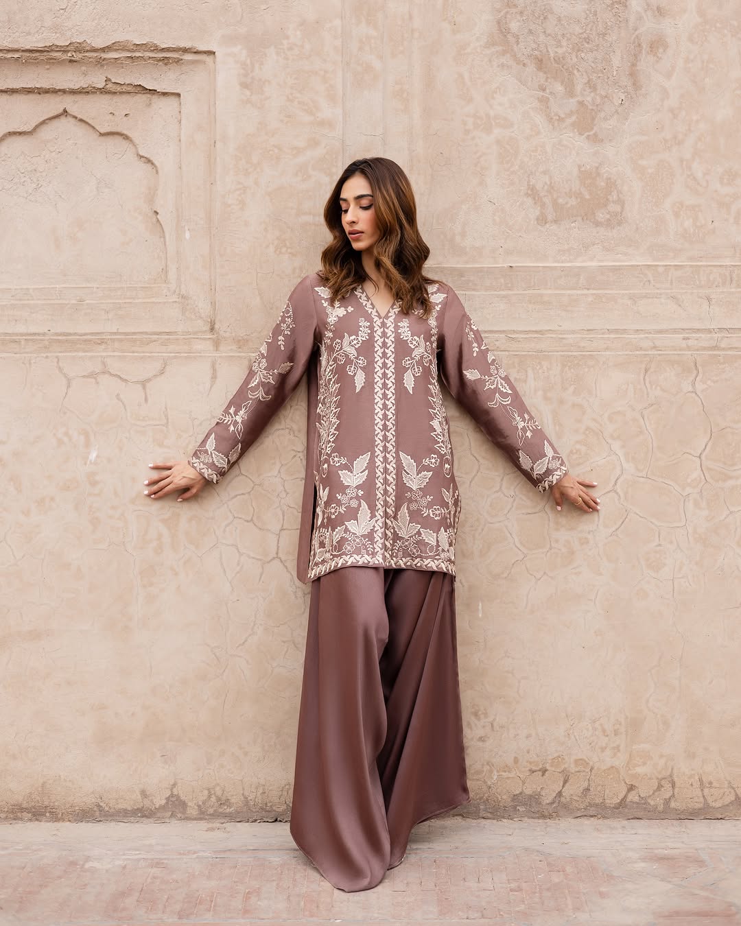 Miral Embroidred 2Pc