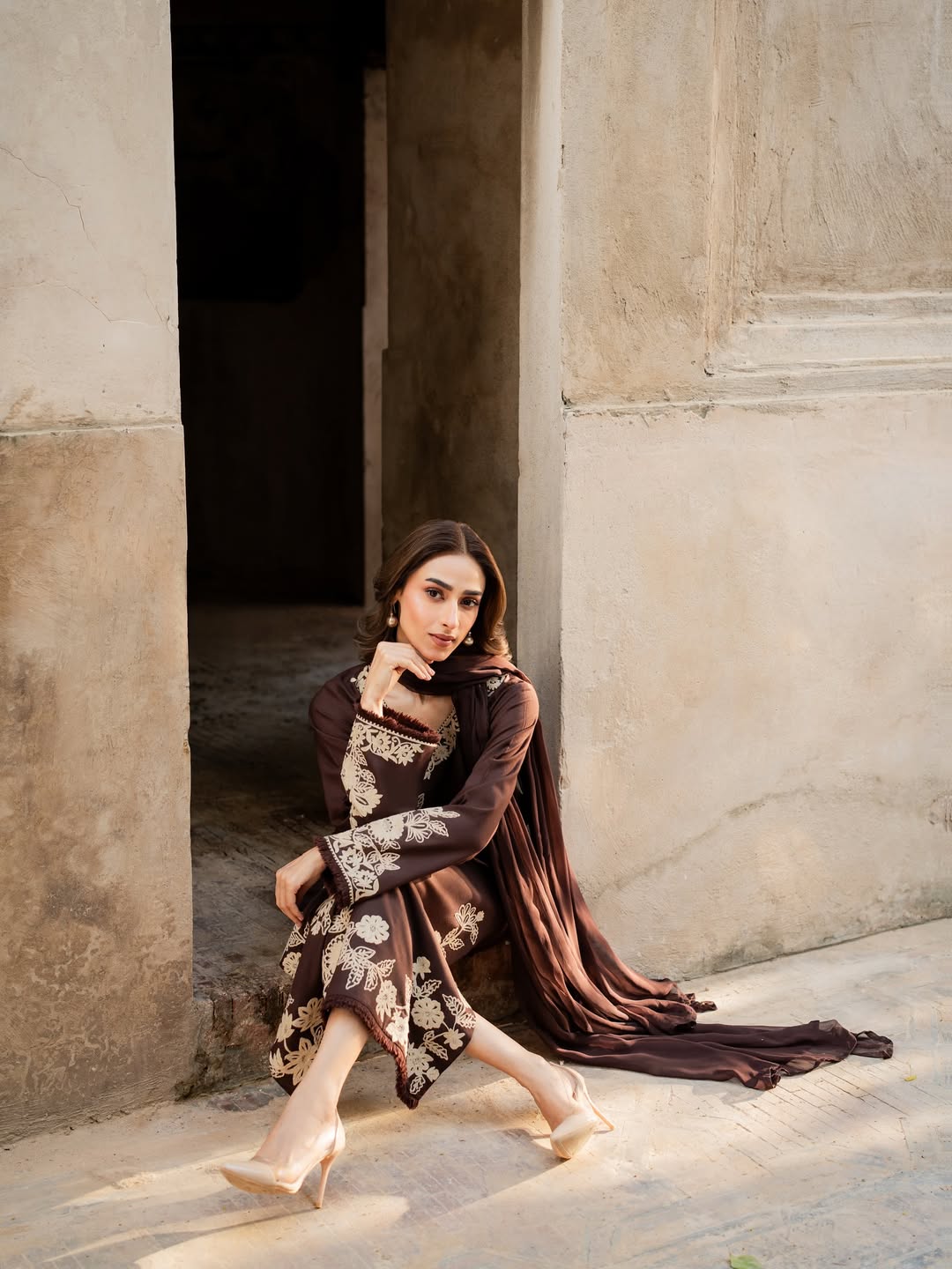 Mahnoor- 3pc Embroidred Suit - Premium Fabric