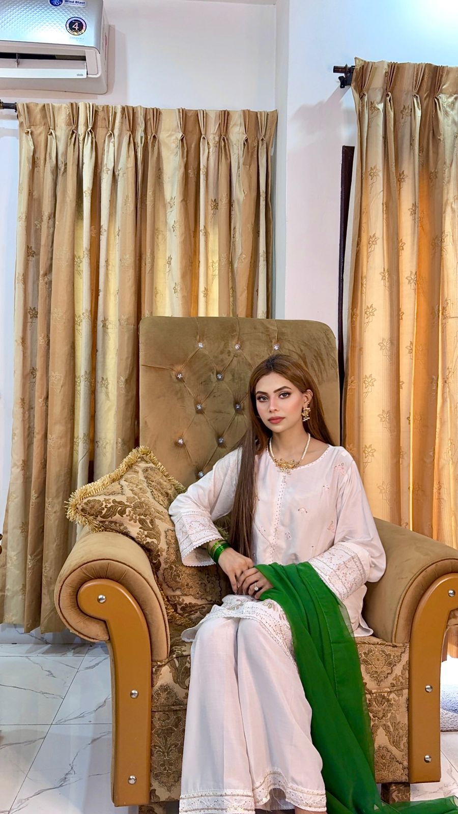 JANIFER Embroidered 3PC