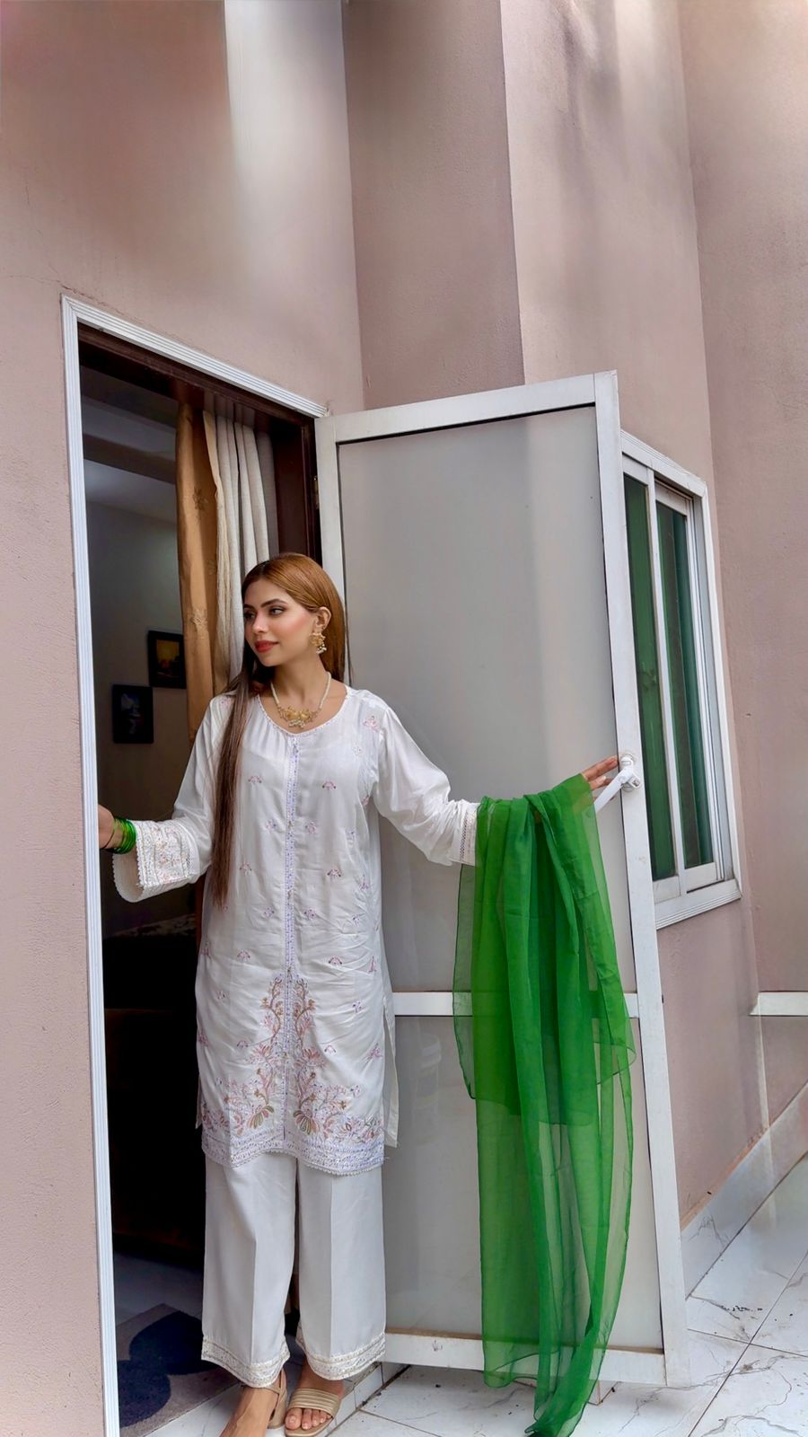 JANIFER Embroidered 3PC