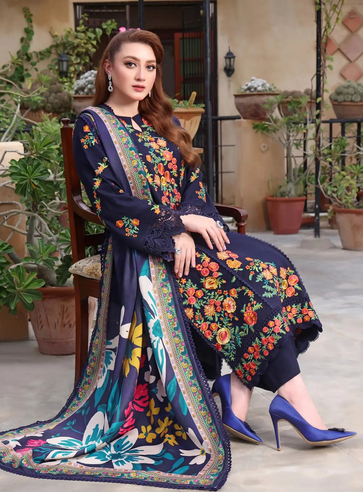 ALEENA EMBROIDERY 3PC
